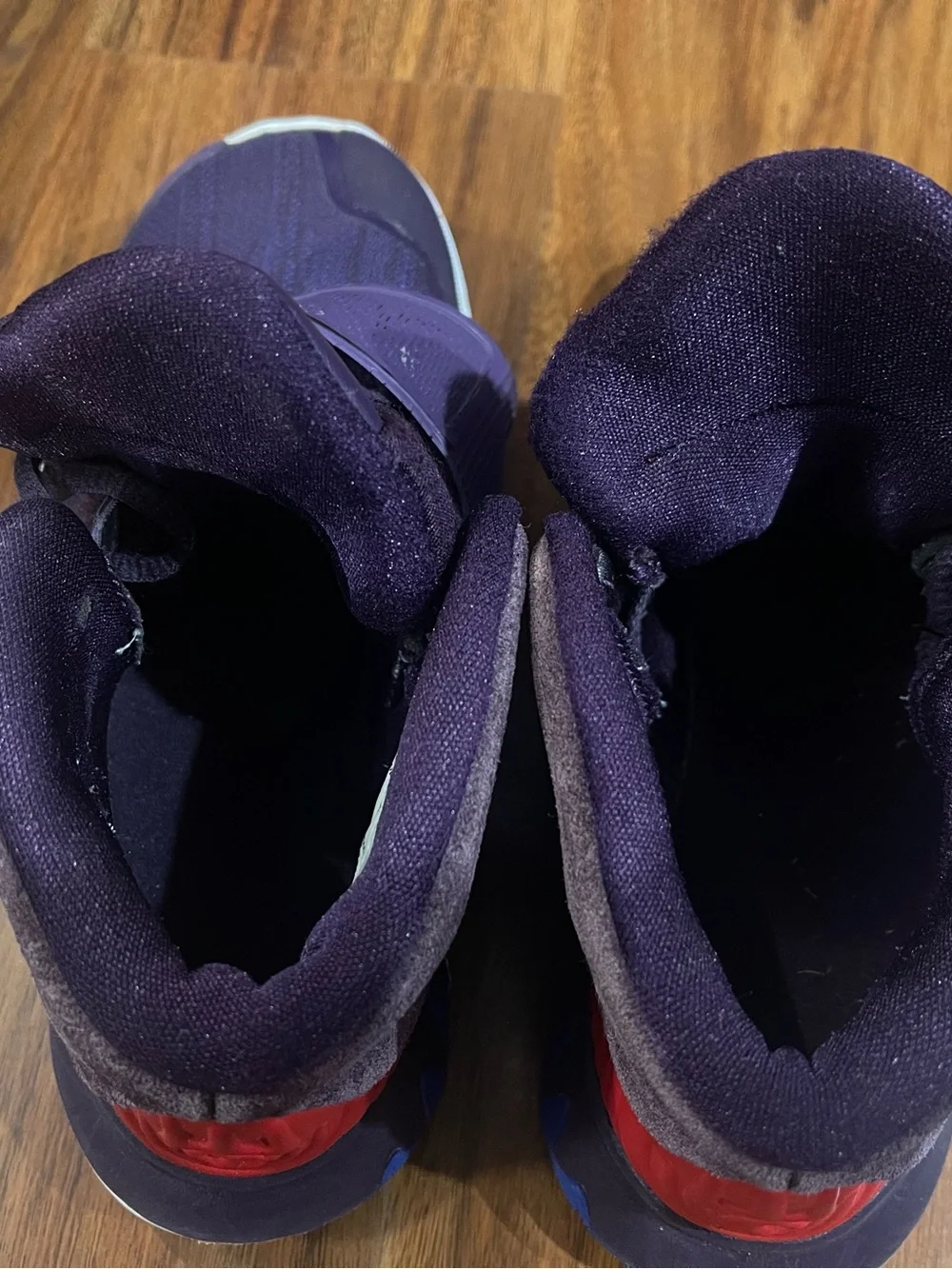 Nike  kyrie 6 Enlightenment Kids Purple High-Top Sneakers with Multicolor Logo